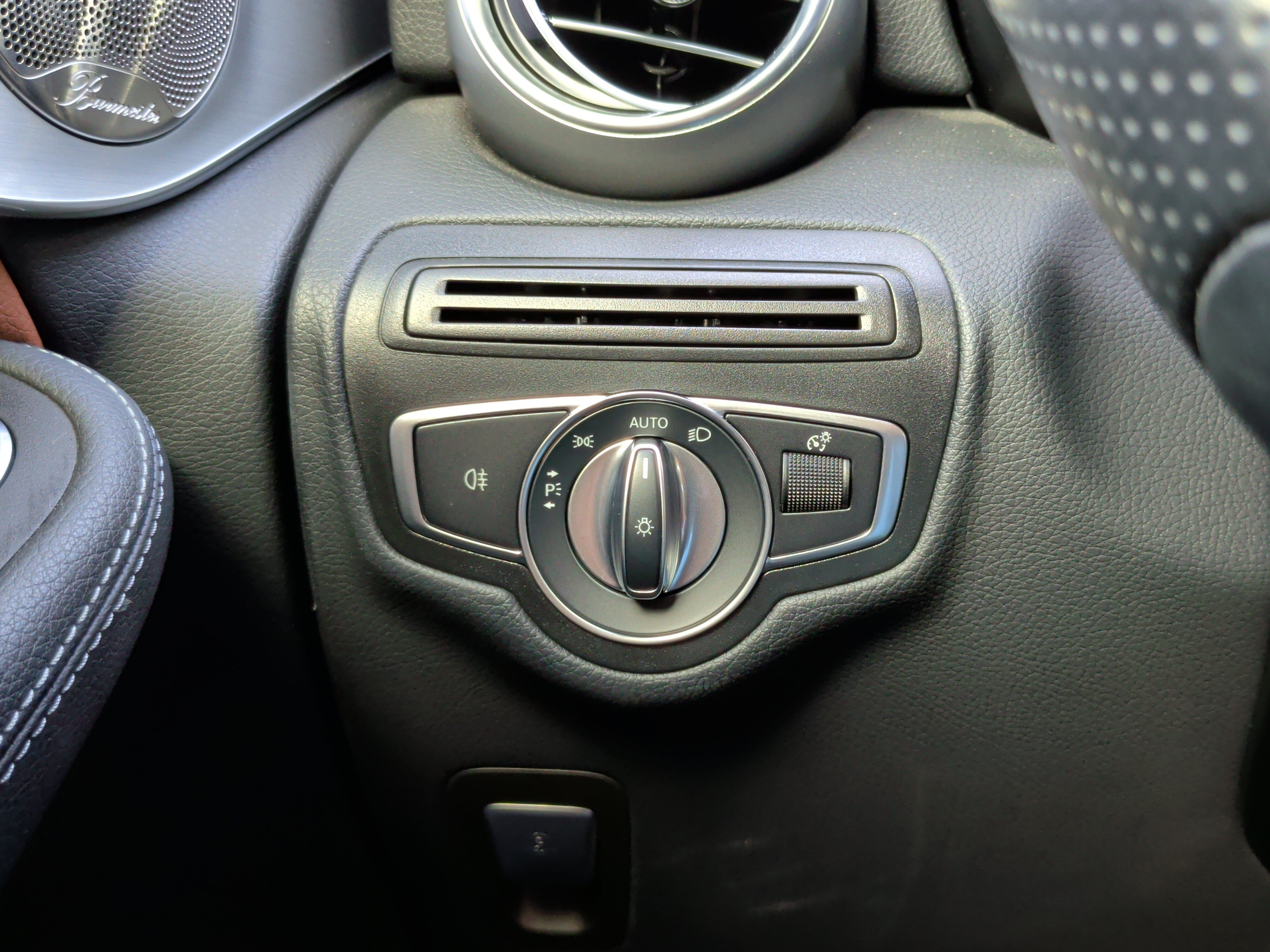 Used 2021 Mercedes-Benz GLC 300 4MATIC Coupe image 25
