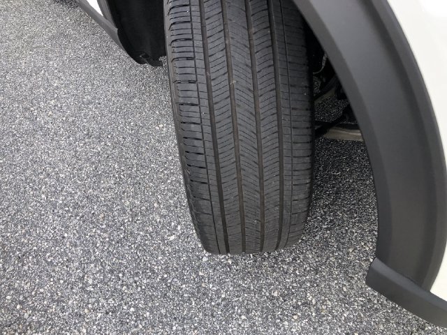 Used 2025 Ford Explorer Platinum RWD image 12