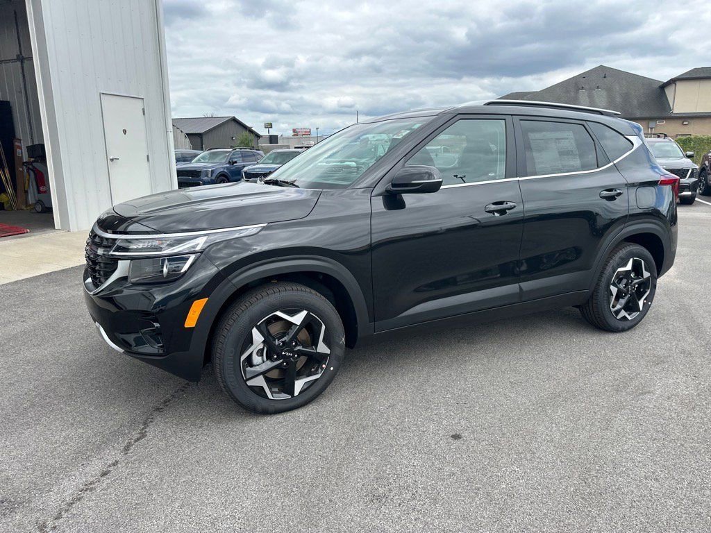 New 2026 Kia Seltos EX image 2