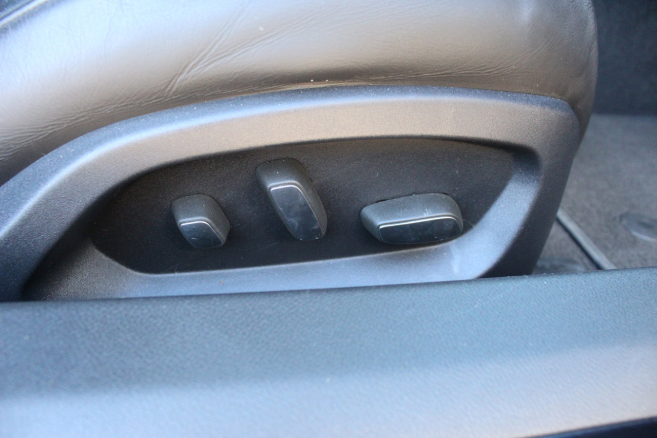 Used 2015 Chevrolet Corvette Stingray Convertible w/ 3LT Preferred Equipment Group image 19