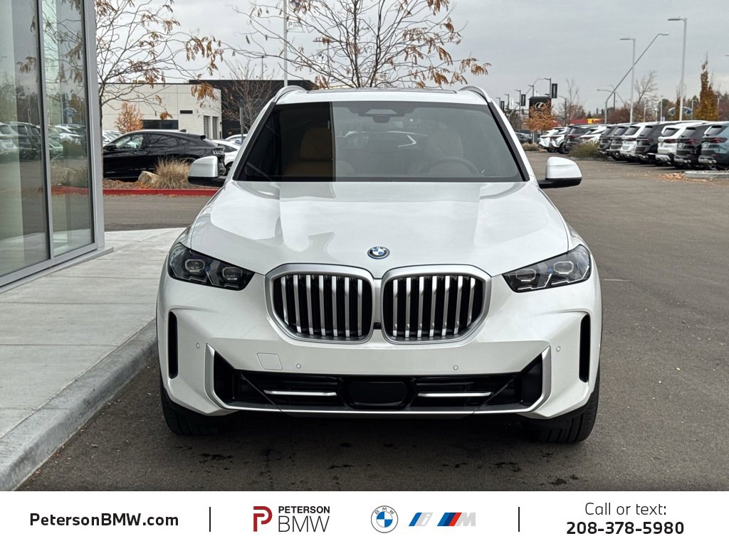 New 2026 BMW X5 xDrive50e image 10