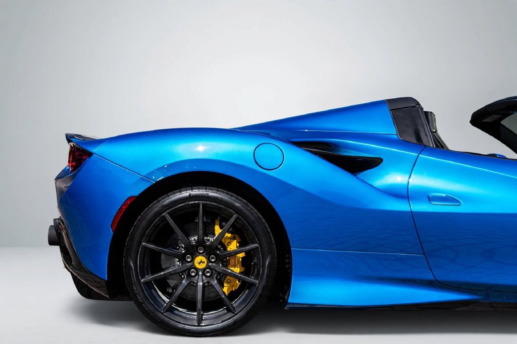 Certified 2022 Ferrari F8 Tributo RWD image 18
