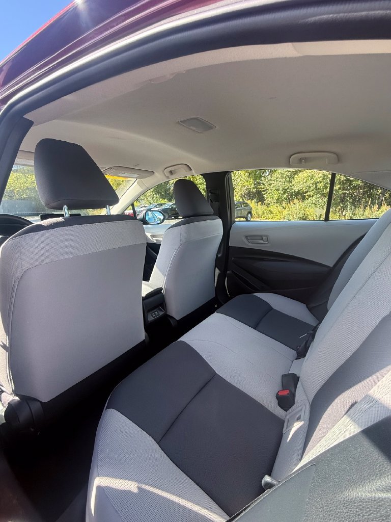 Used 2024 Toyota Corolla LE FWD image 21