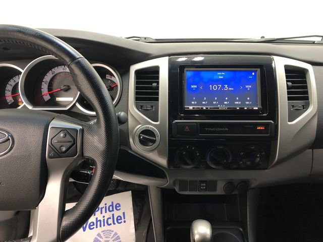 Used 2015 Toyota Tacoma 4x4 Access Cab V6 image 19