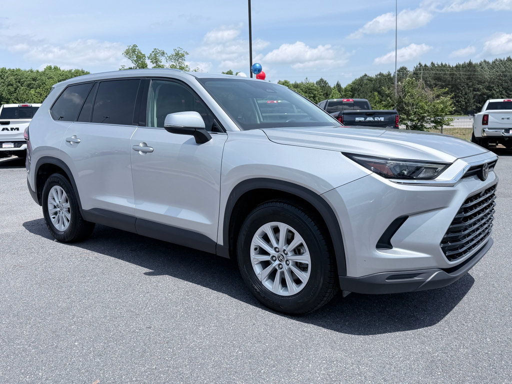 Used 2024 Toyota Grand Highlander AWD image 2