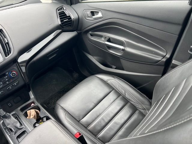 Used 2017 Ford Escape Titanium image 15