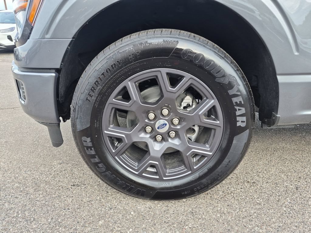 Used 2026 Ford F150 STX w/ Equipment Group 200A RWD image 8