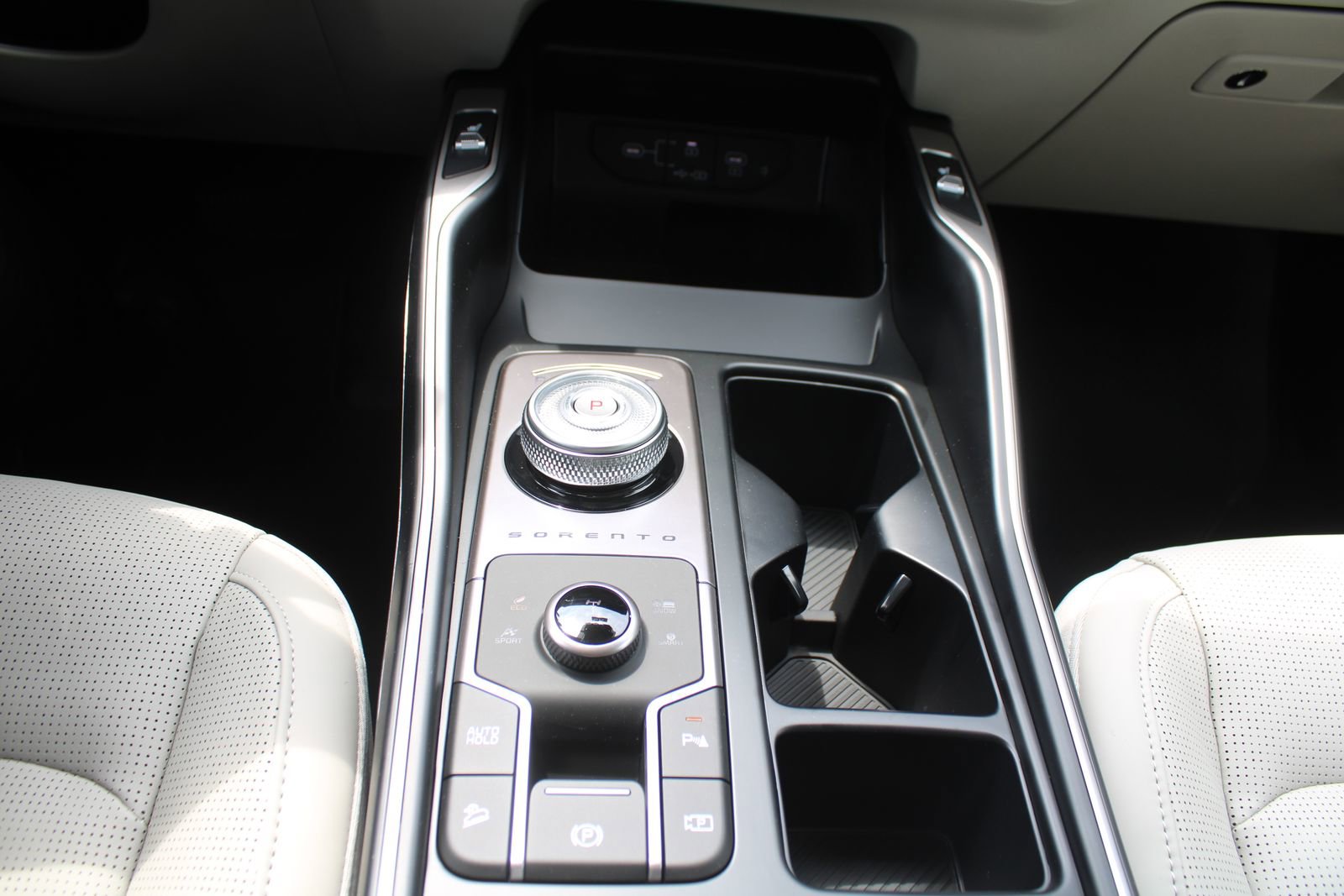 Certified 2025 Kia Sorento EX w/ EX Panoramic Sunroof Package image 37