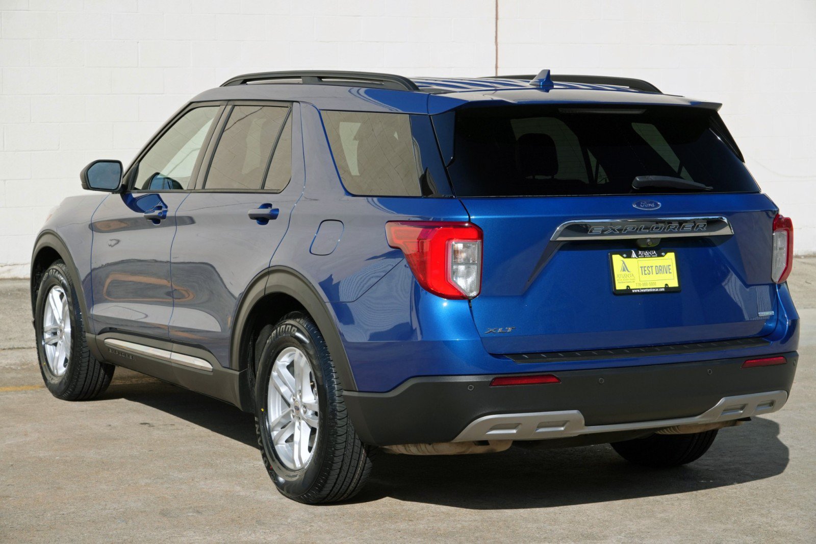 Used 2020 Ford Explorer XLT w/ Equipment Group 202A RWD image 44