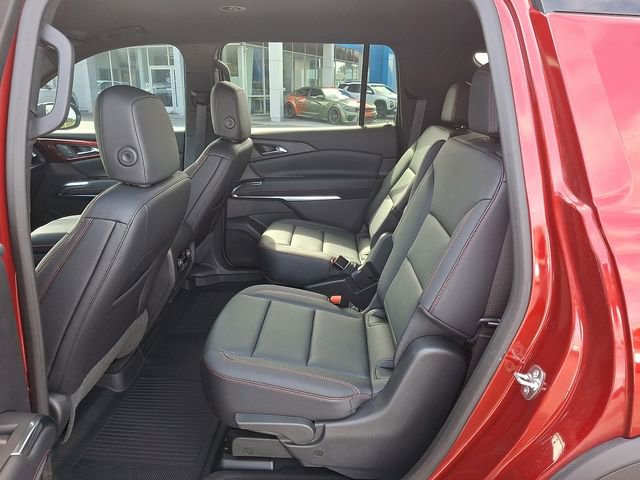 Certified 2025 Chevrolet Traverse Z71 w/ Driver Confidence Package AWD/4WD image 10