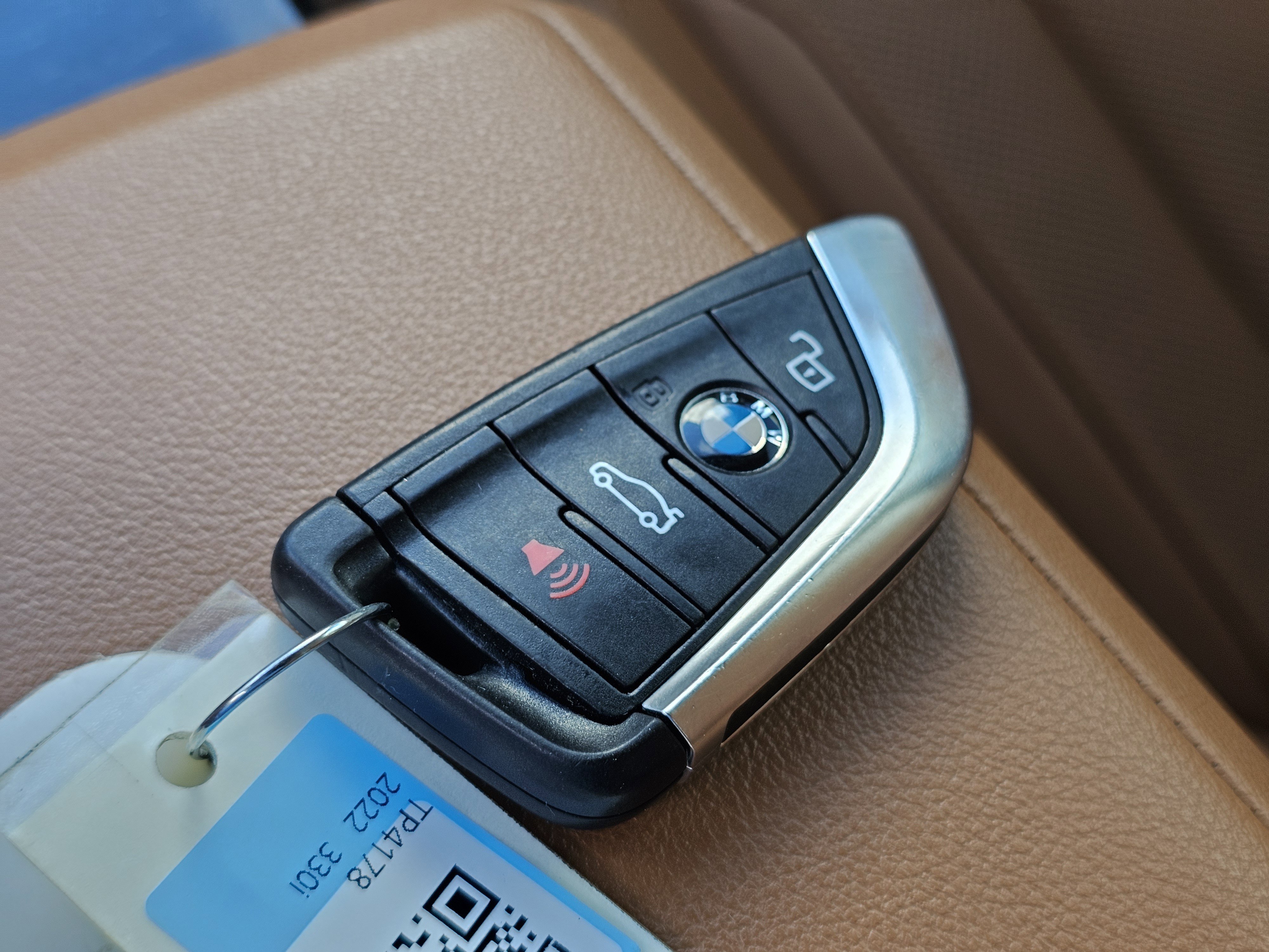 Used 2022 BMW 330i xDrive Sedan w/ Driving Assistance Package image 31