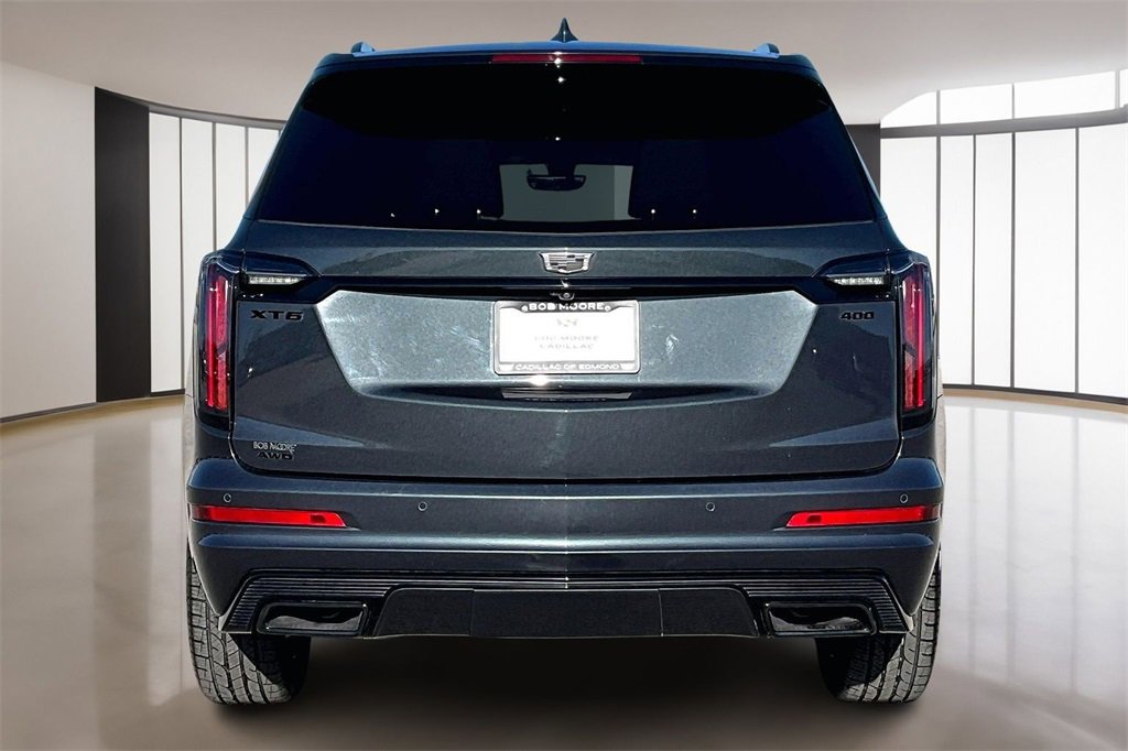 Certified 2023 Cadillac XT6 Sport w/ LPO, ONYX Package image 4