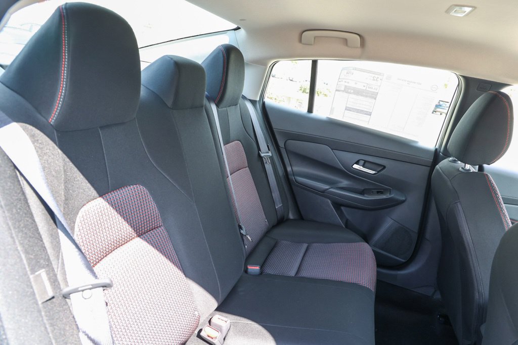 New 2027 Nissan Sentra SR FWD image 18