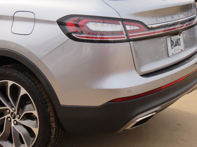 Certified 2022 Lincoln Nautilus Reserve w/ Luxury Package image 14