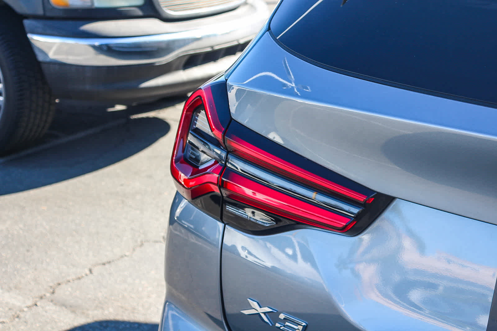 Used 2024 BMW X3 sDrive30i w/ Premium Package image 7