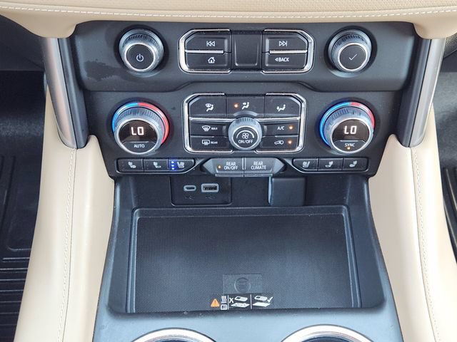 Used 2023 Chevrolet Suburban Premier w/ Premium Package AWD/4WD image 20