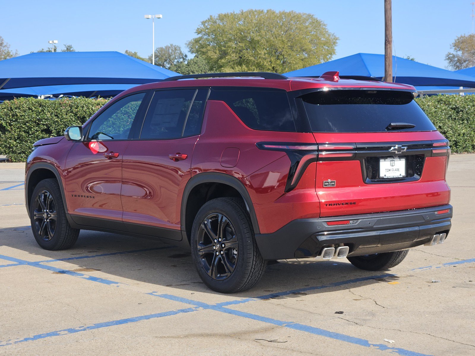 New 2027 Chevrolet Traverse LT w/ Midnight/Sport Edition FWD image 3