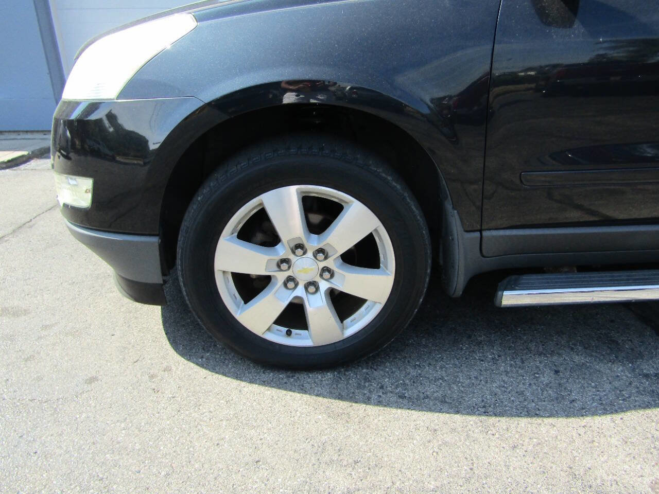 Used 2012 Chevrolet Traverse LT w/ All-Star Edition image 2