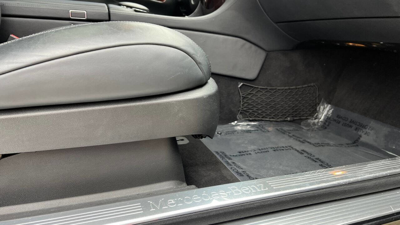 Used 2010 Mercedes-Benz CL 550 CL 550 4MATIC AWD 2dr Coupe image 42