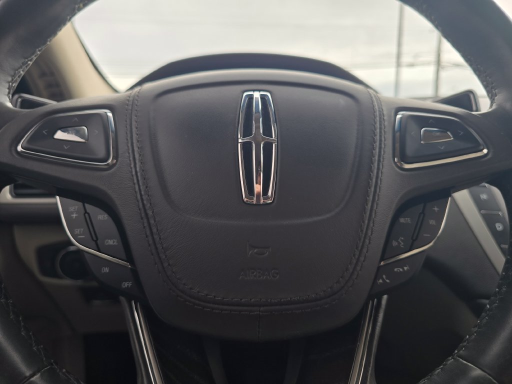 Used 2018 Lincoln MKZ Select w/ Select Plus Package FWD image 27