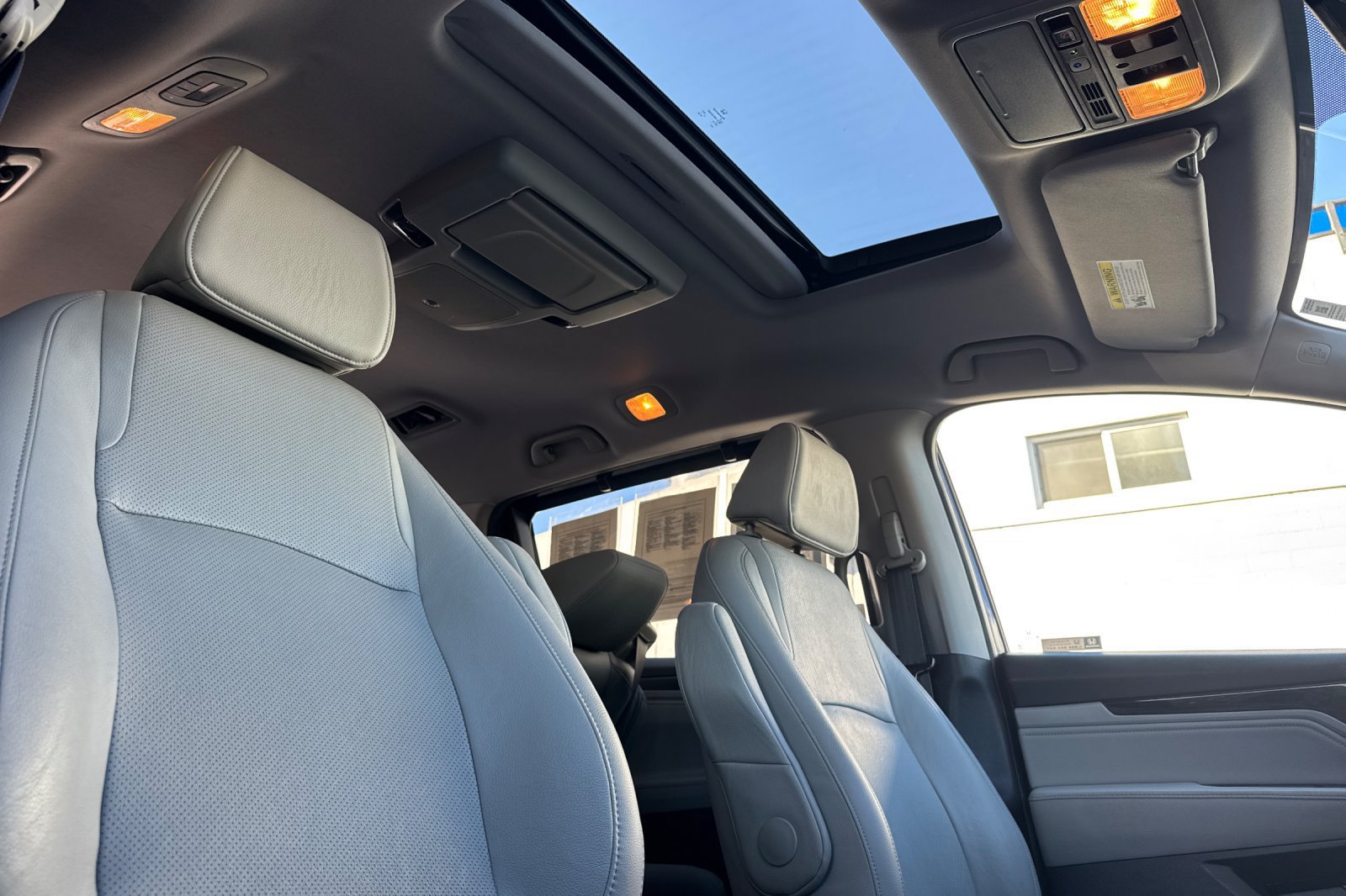 Used 2019 Honda Odyssey Elite image 16