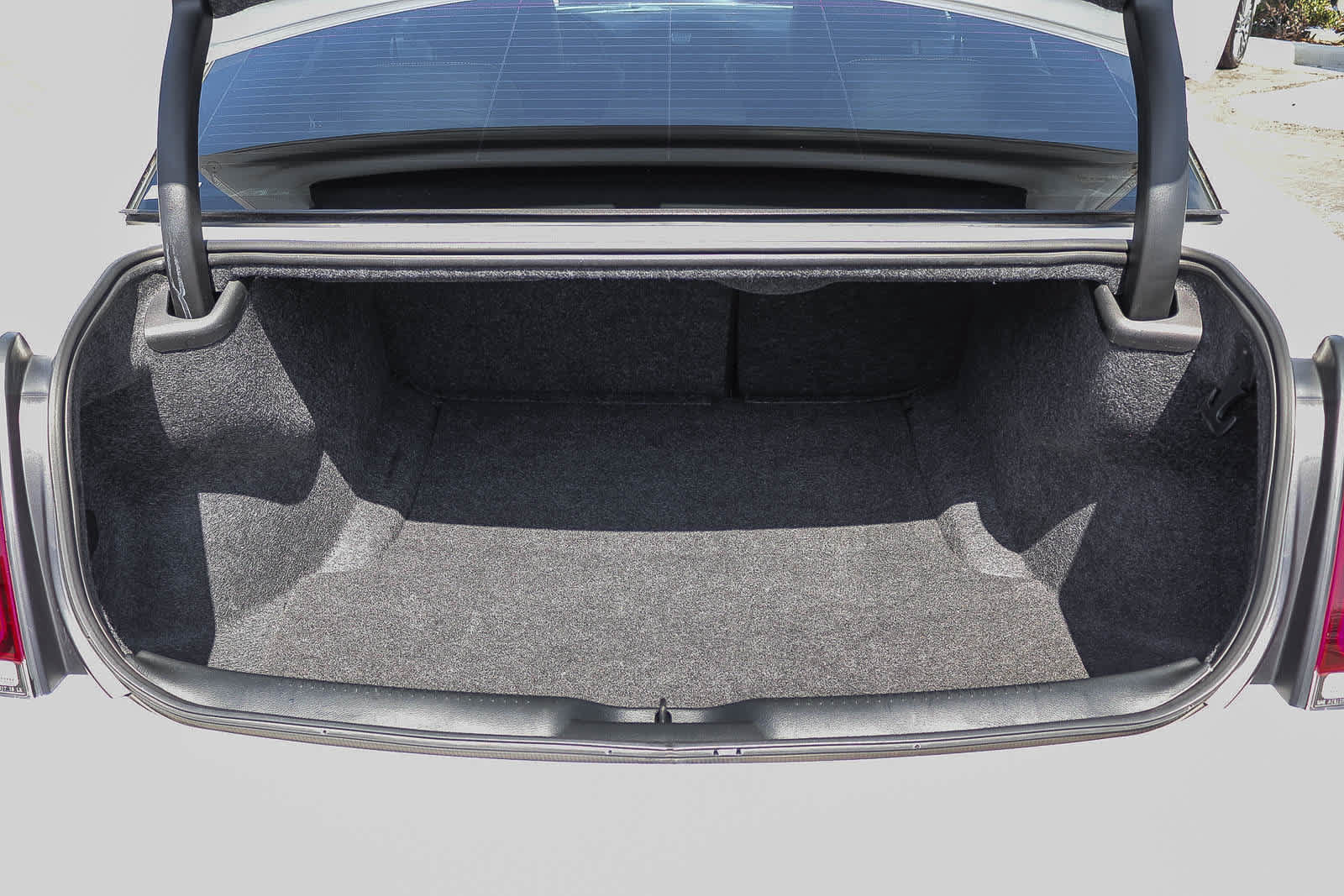 Used 2023 Chrysler 300 C RWD image 26