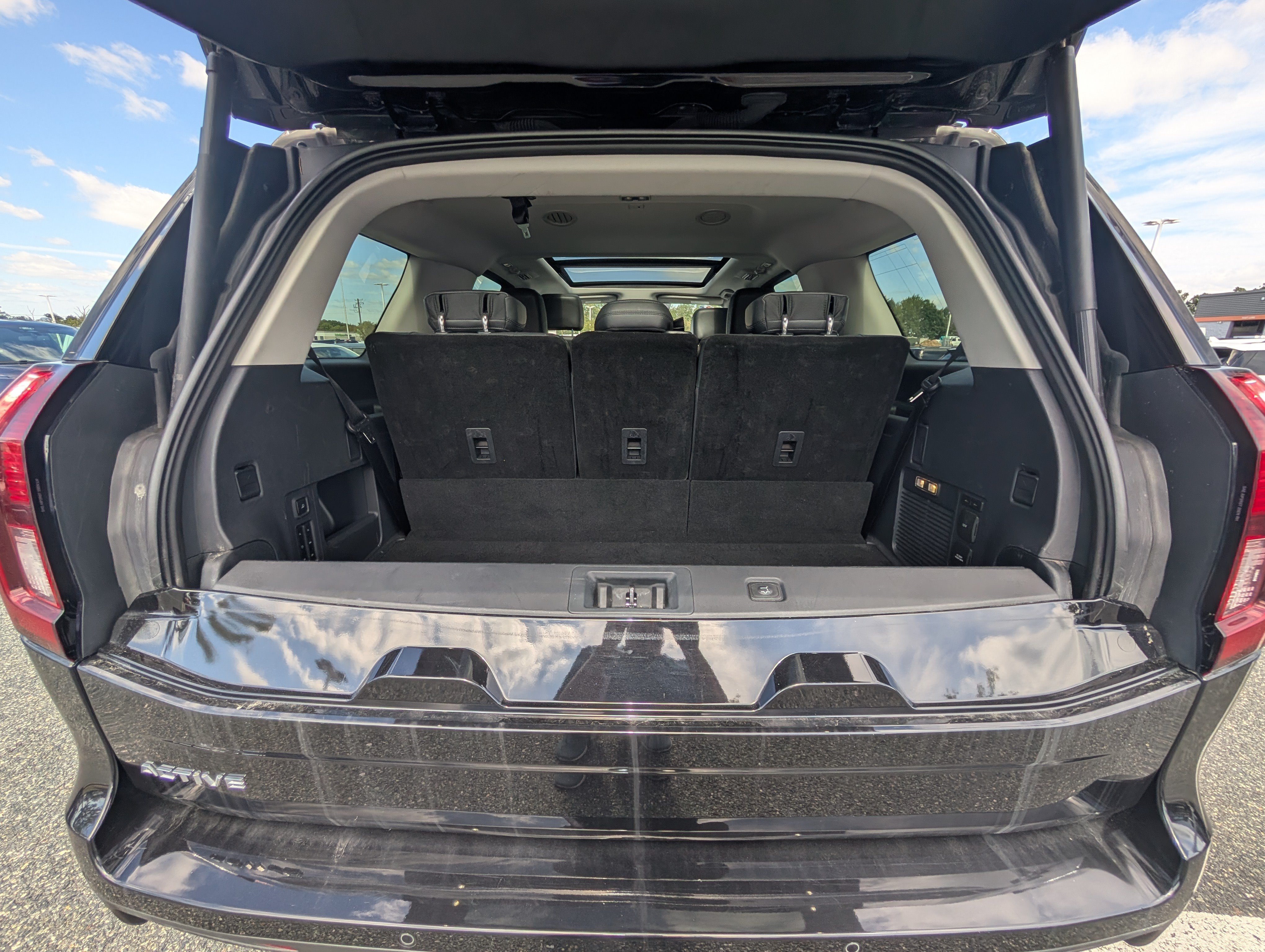 Certified 2025 Ford Expedition Active AWD/4WD image 15