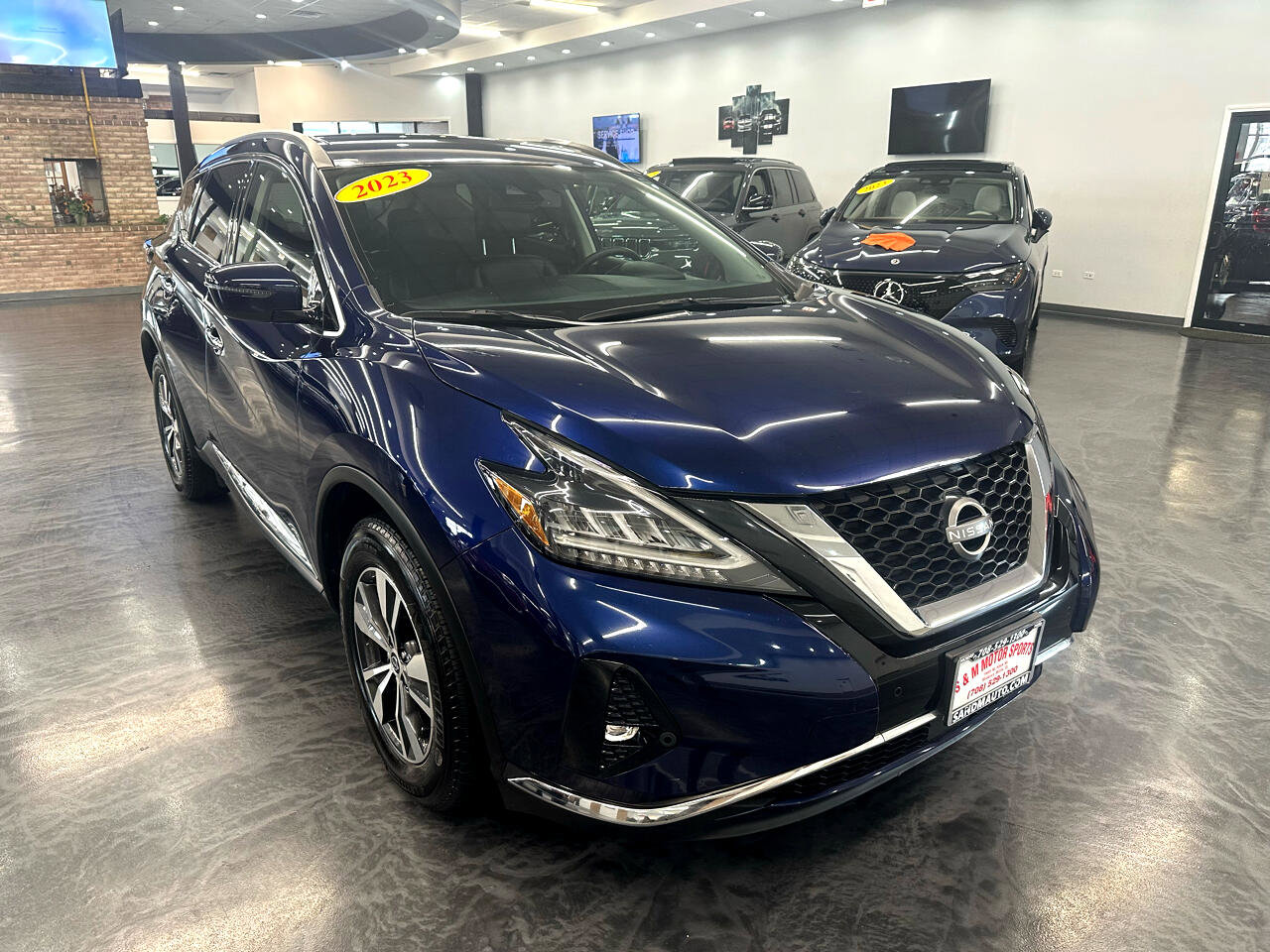 Used 2023 Nissan Murano SV image 3