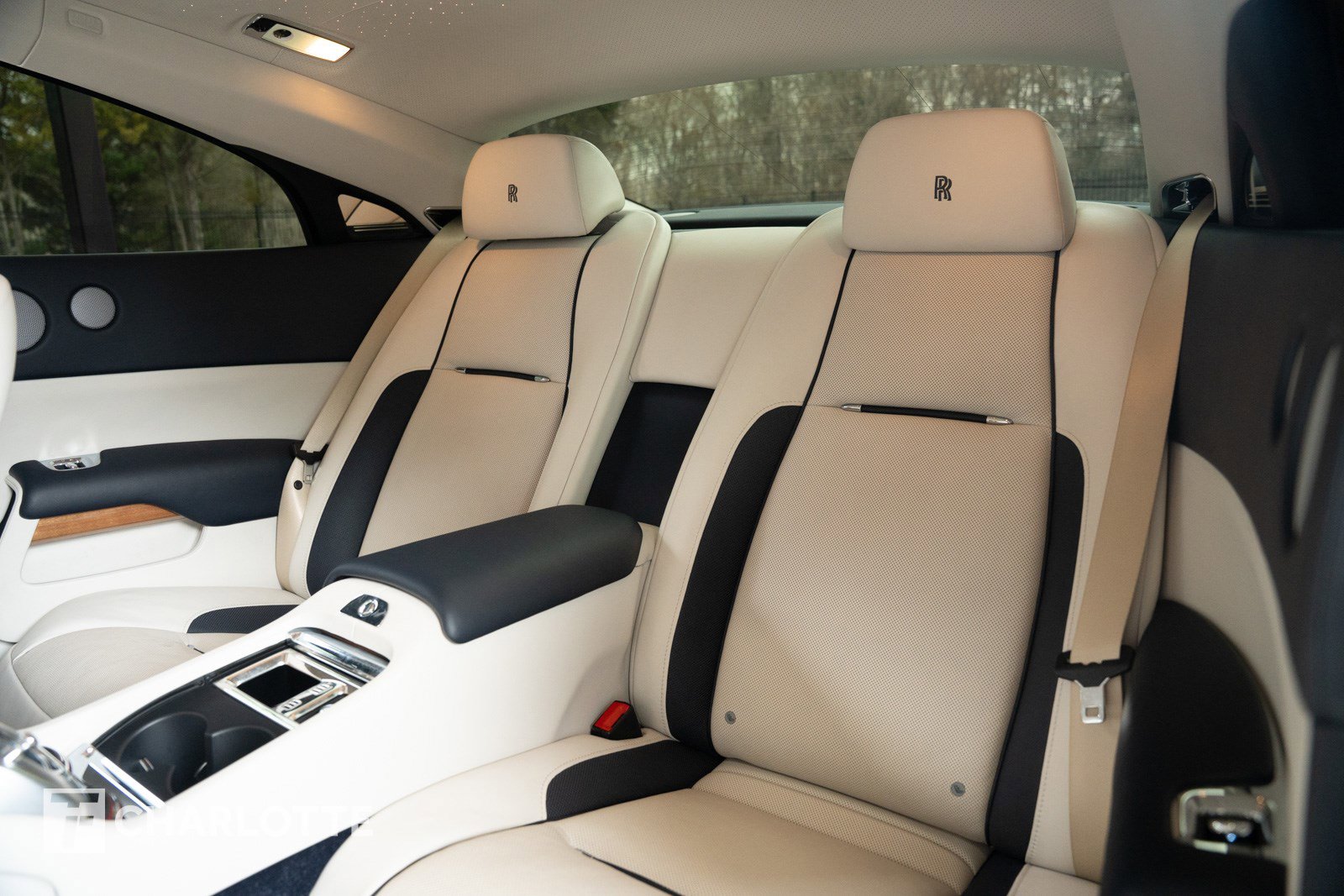 Used 2019 Rolls-Royce Wraith image 21