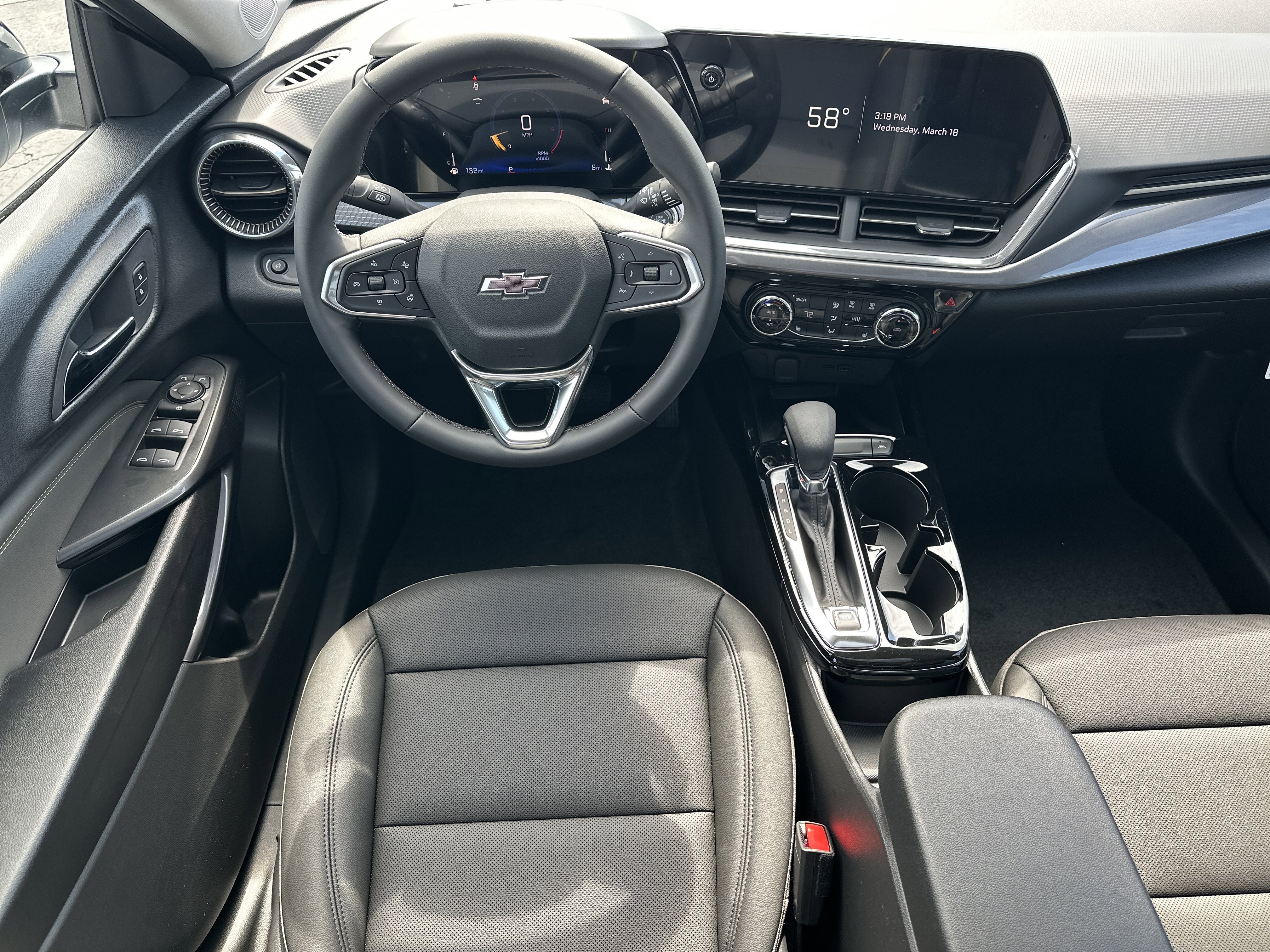 New 2026 Chevrolet Trax ACTIV w/ Sunroof Package FWD image 24