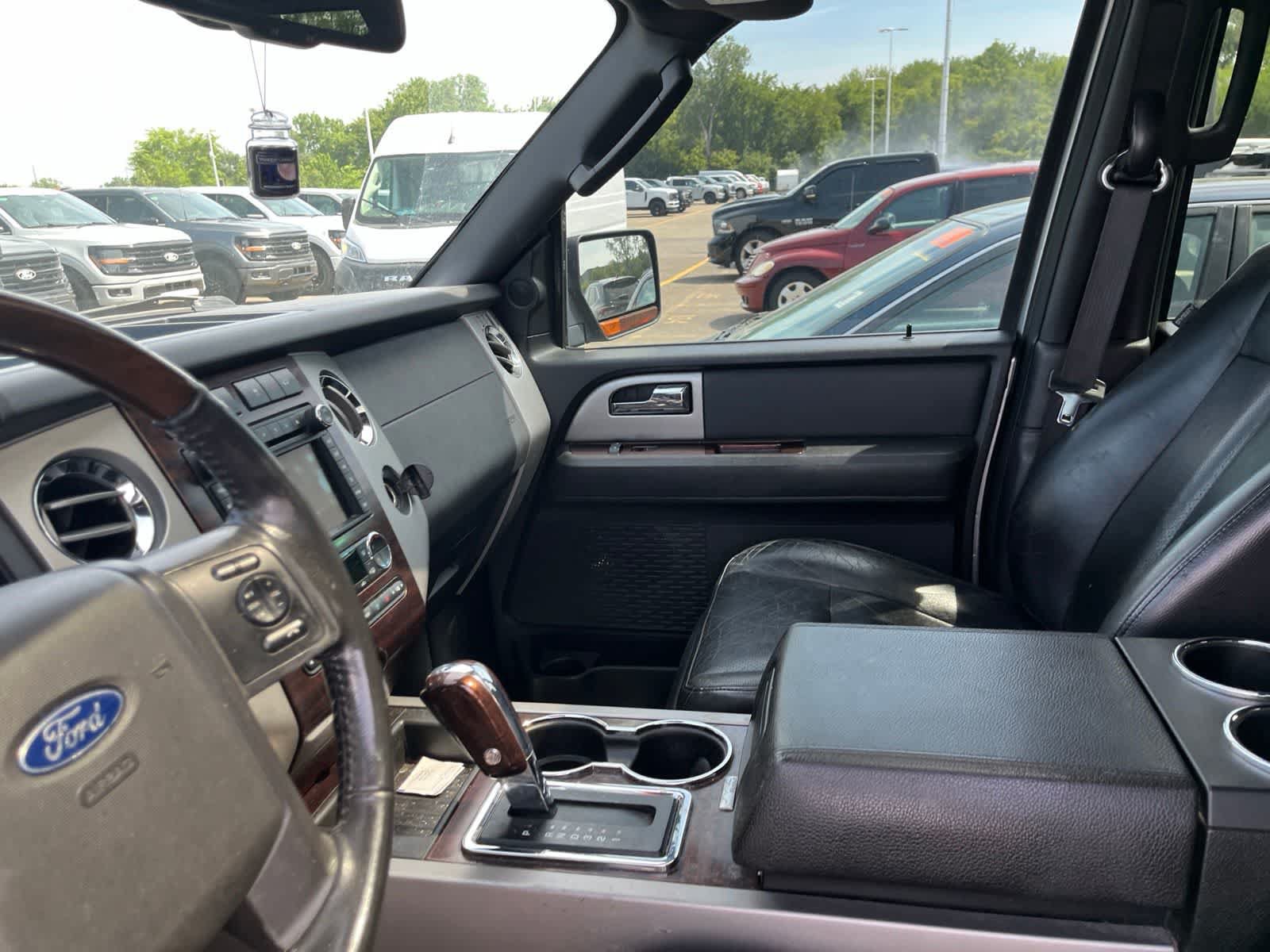 Used 2010 Ford Expedition EL Limited AWD/4WD image 25
