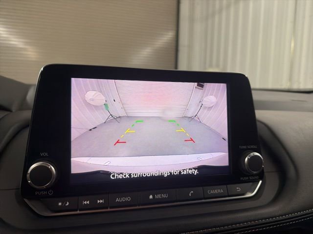 Used 2024 Nissan Rogue SV image 31