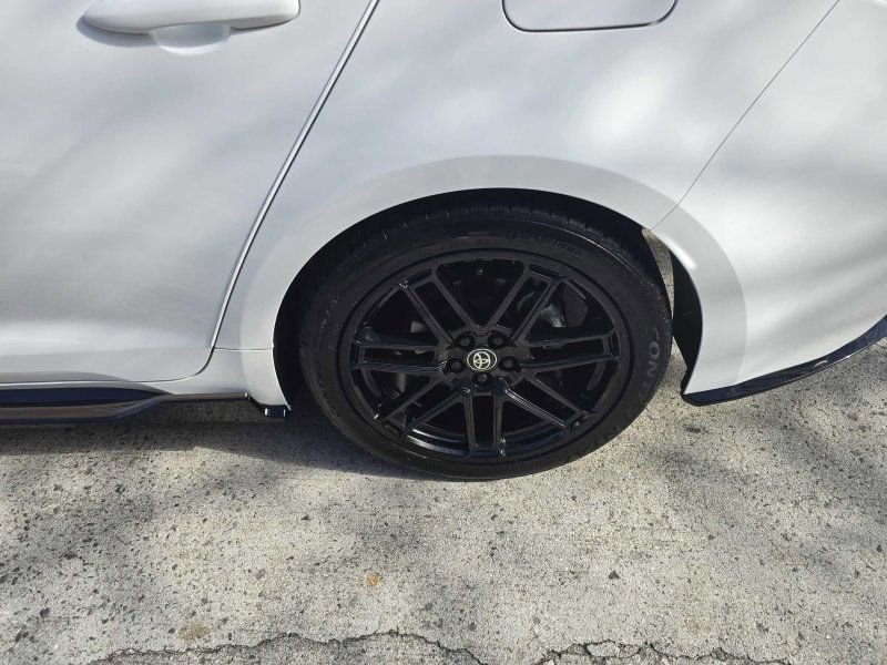 Used 2021 Toyota Corolla SE image 10