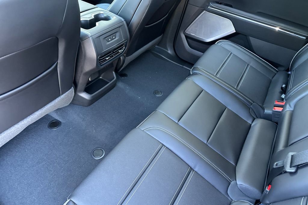 New 2025 GMC Sierra EV Denali AWD/4WD image 10
