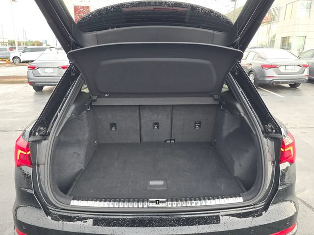 Used 2025 Audi Q3 2.0T Premium AWD/4WD image 13