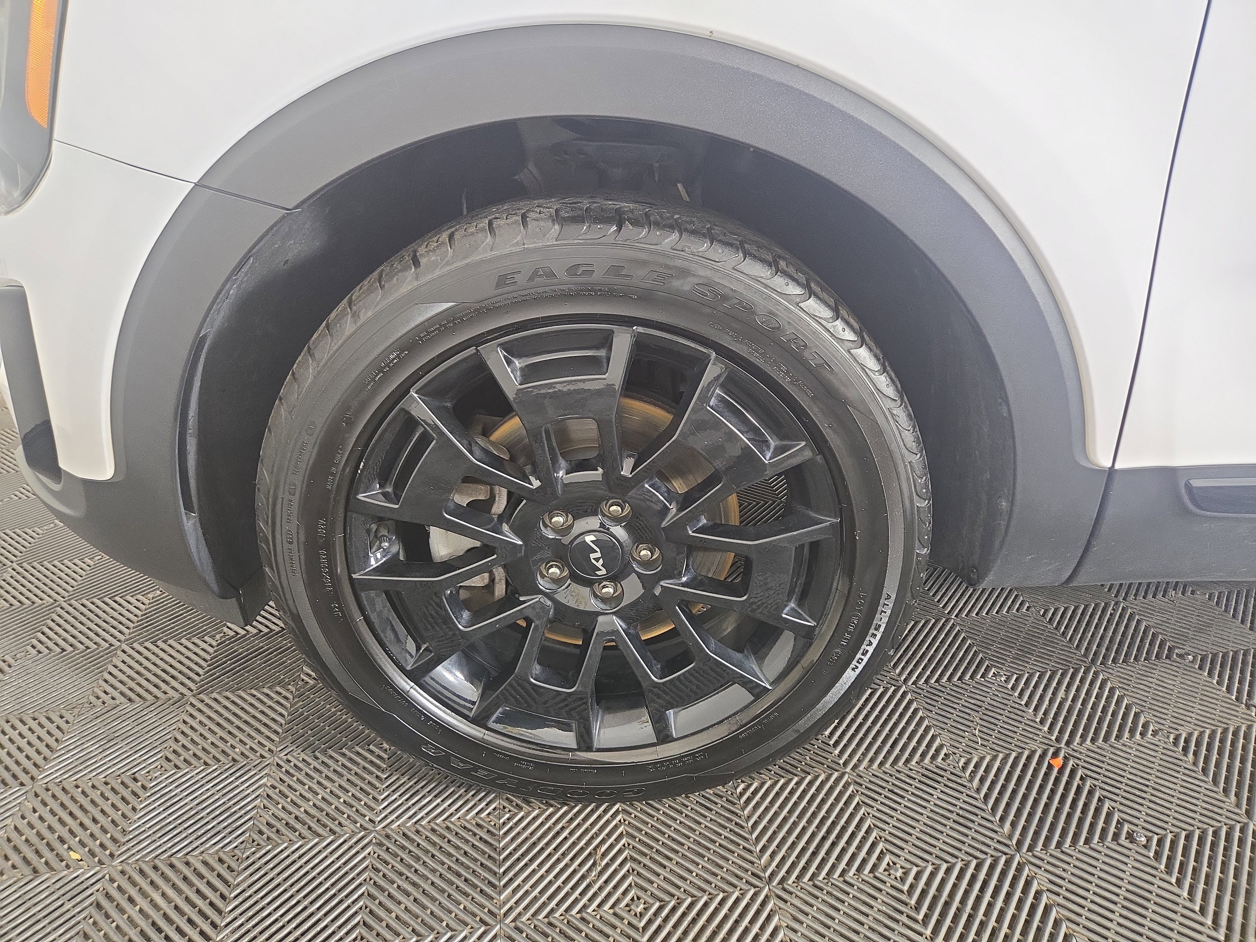 Used 2022 Kia Telluride SX w/ SX Prestige Package image 36