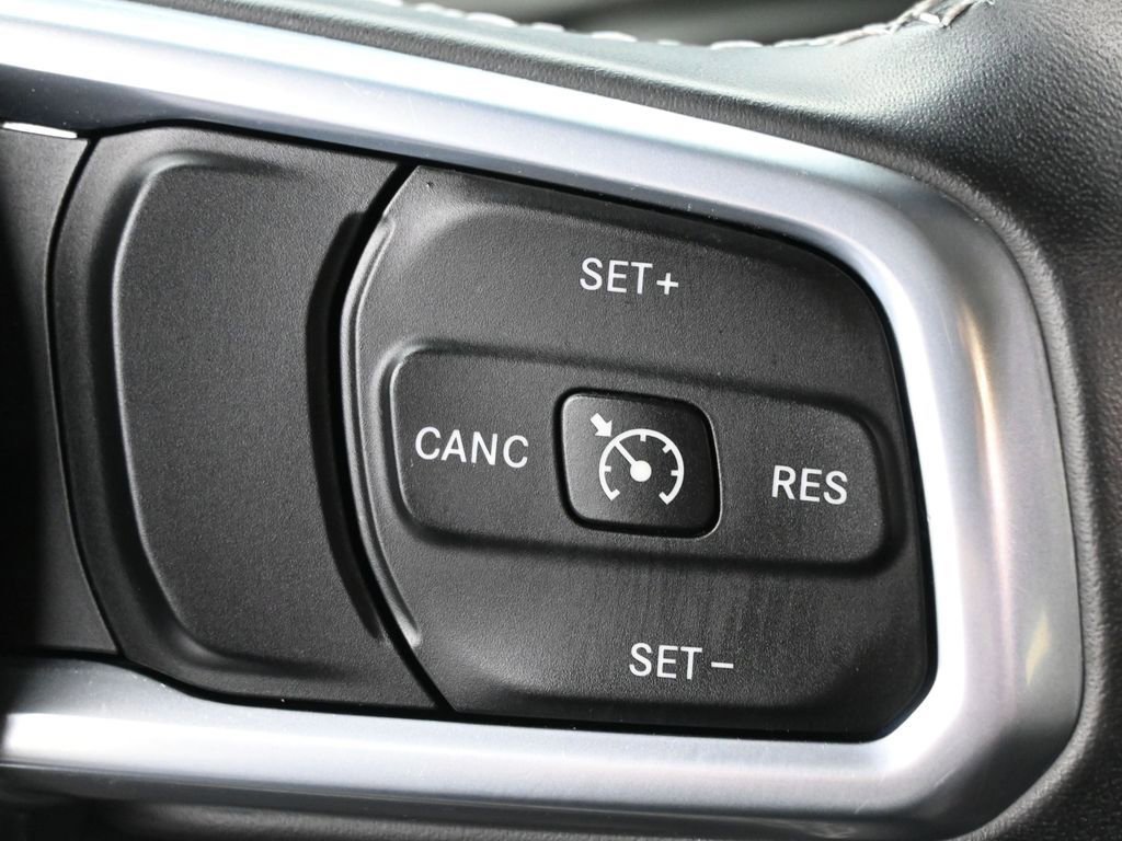 Used 2021 Jeep Wrangler Unlimited Sahara image 18