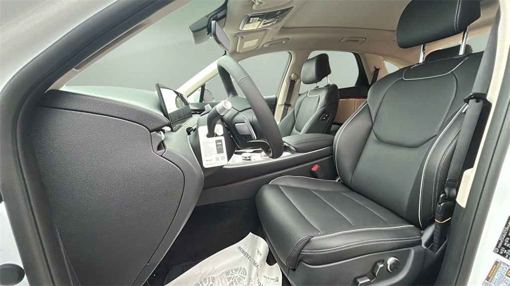 New 2026 Genesis GV70 2.5T Advanced image 13