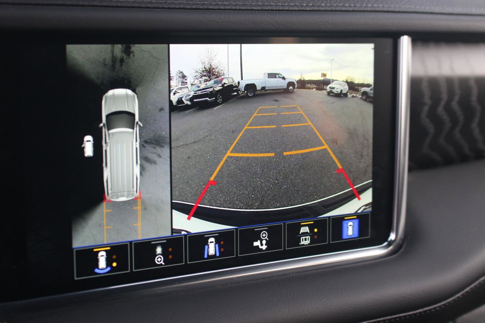 Used 2024 GMC Yukon XL Denali w/ Max Trailering Package image 28