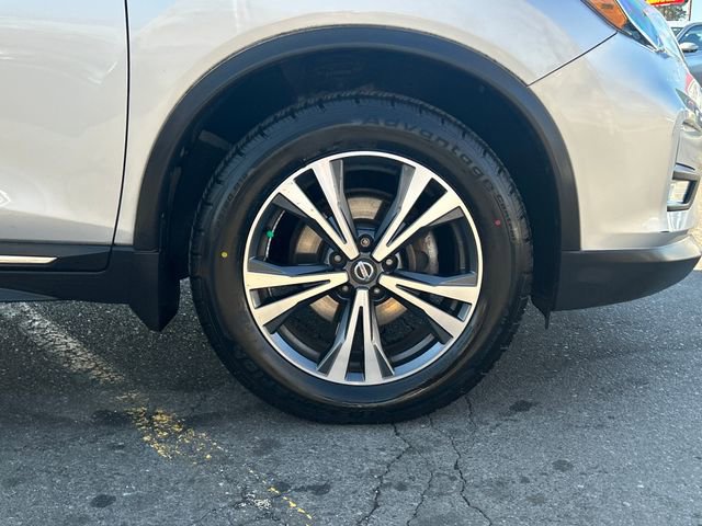 Used 2017 Nissan Rogue SL image 29