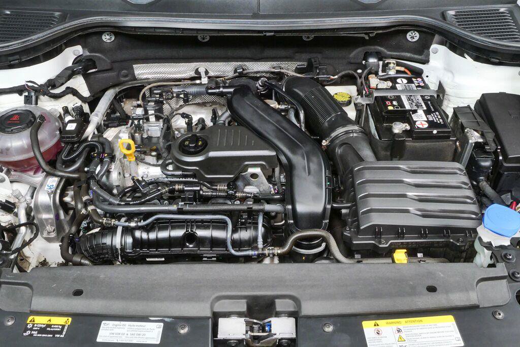 Certified 2022 Volkswagen Taos SE FWD image 31