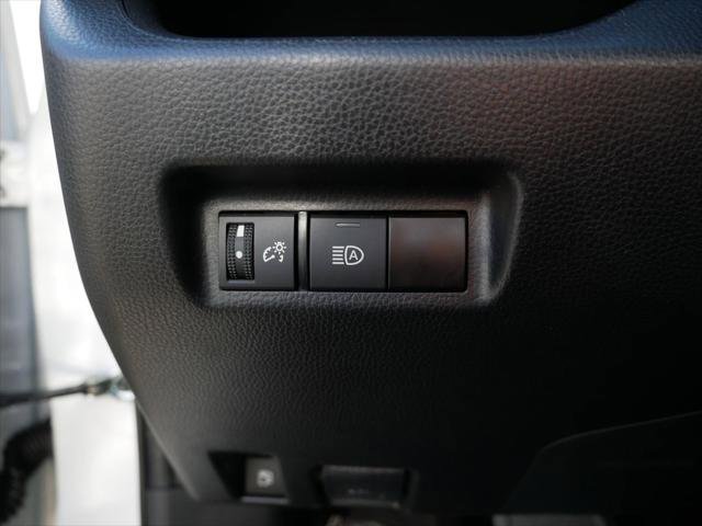 Certified 2023 Toyota RAV4 XLE AWD/4WD image 28