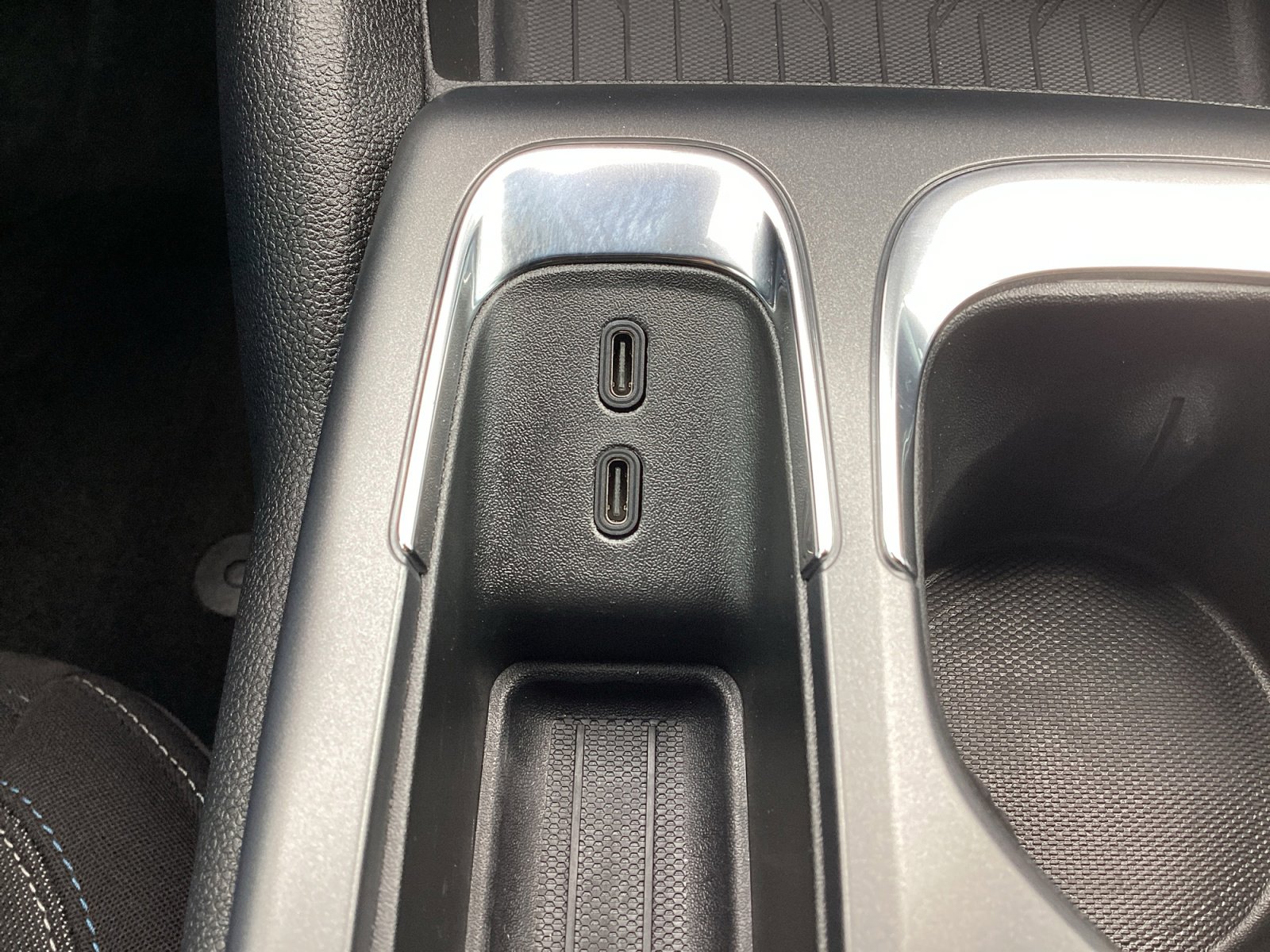 Used 2026 Chevrolet Equinox EV LT w/ Comfort Package FWD image 21