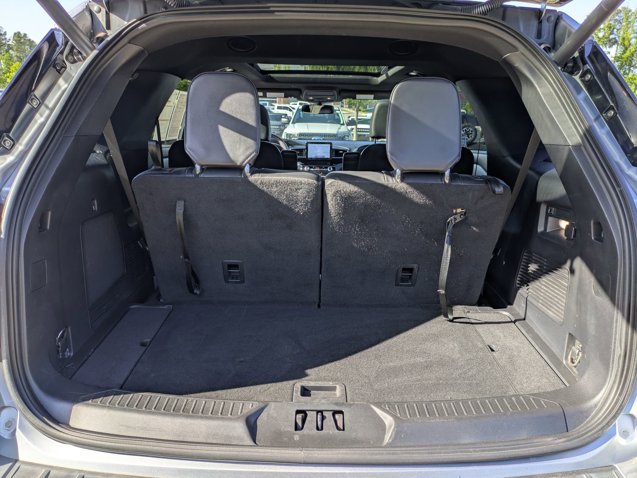 Certified 2022 Ford Explorer ST-Line w/ Class IV Trailer Tow Package AWD/4WD image 36