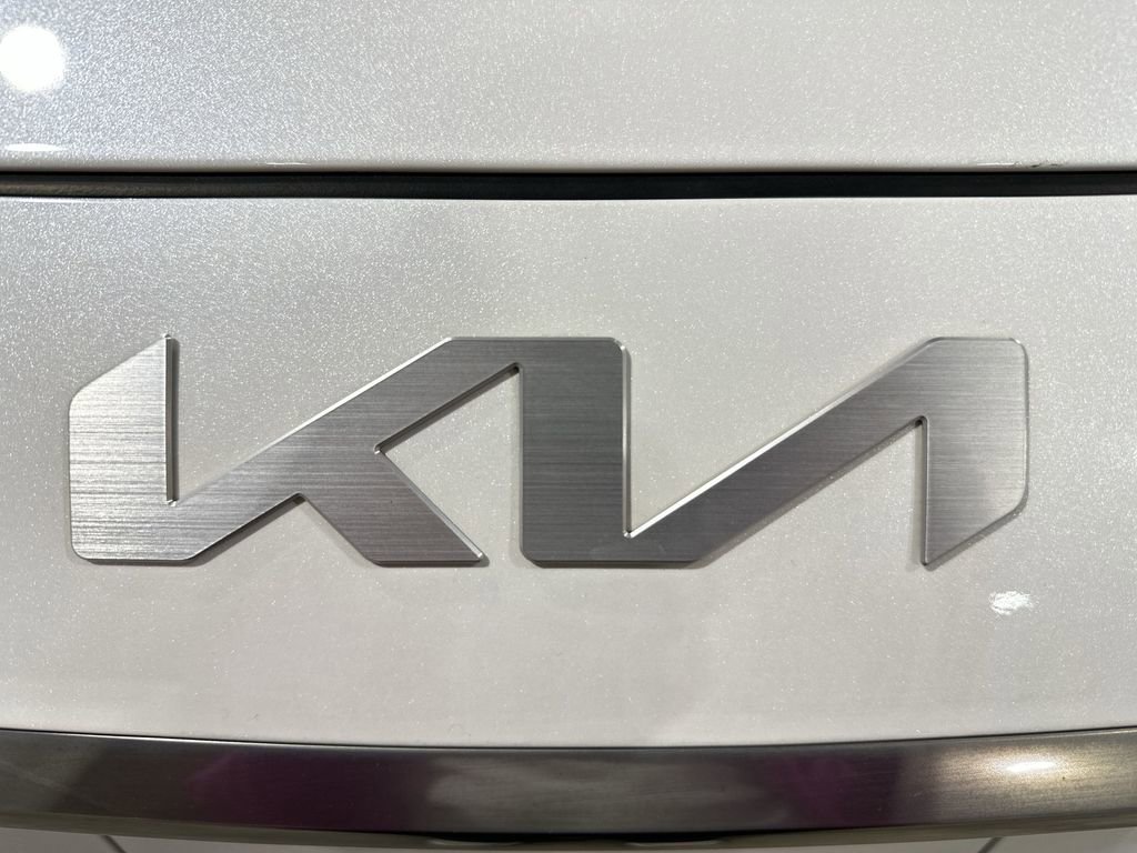 Used 2024 Kia Niro Wind image 26
