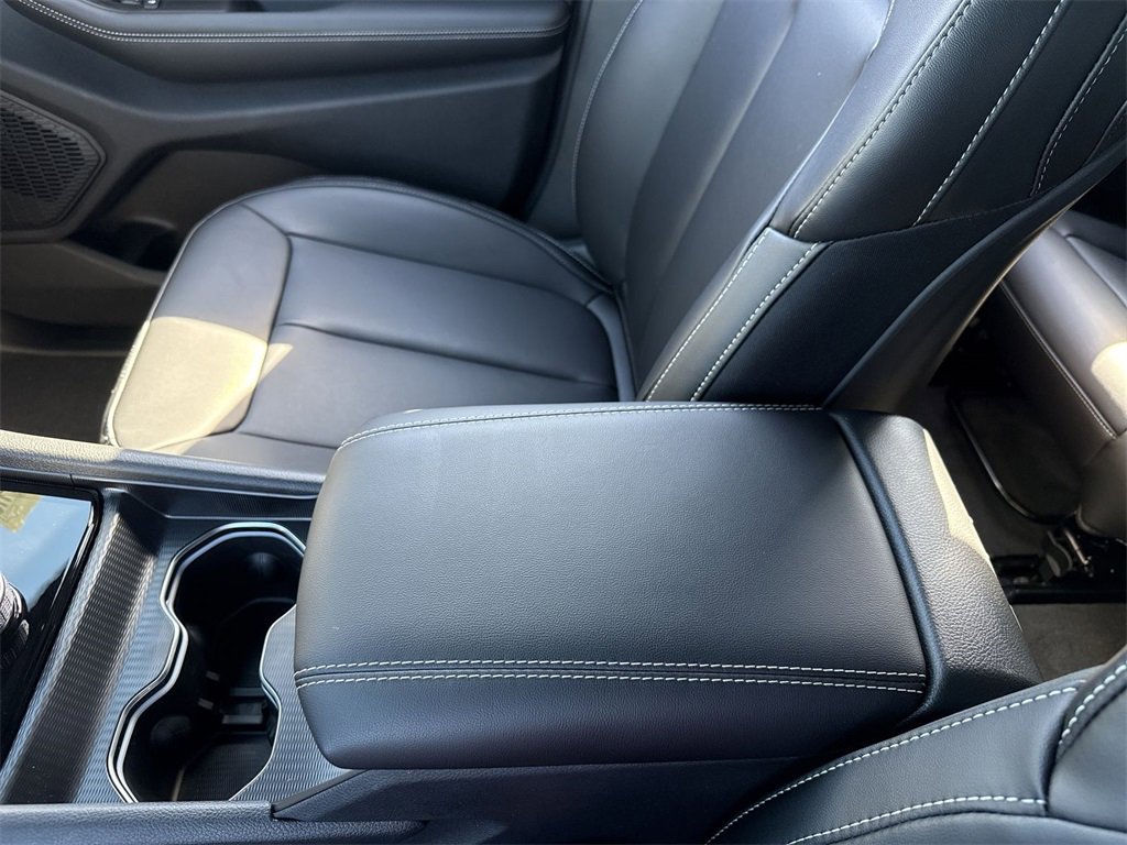 New 2025 Jeep Grand Cherokee L Limited w/ Trailer Tow Package image 22