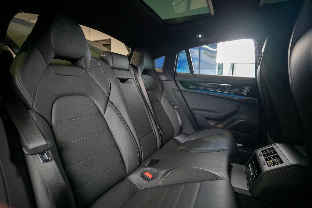 New 2026 Porsche Panamera 4 AWD/4WD image 37