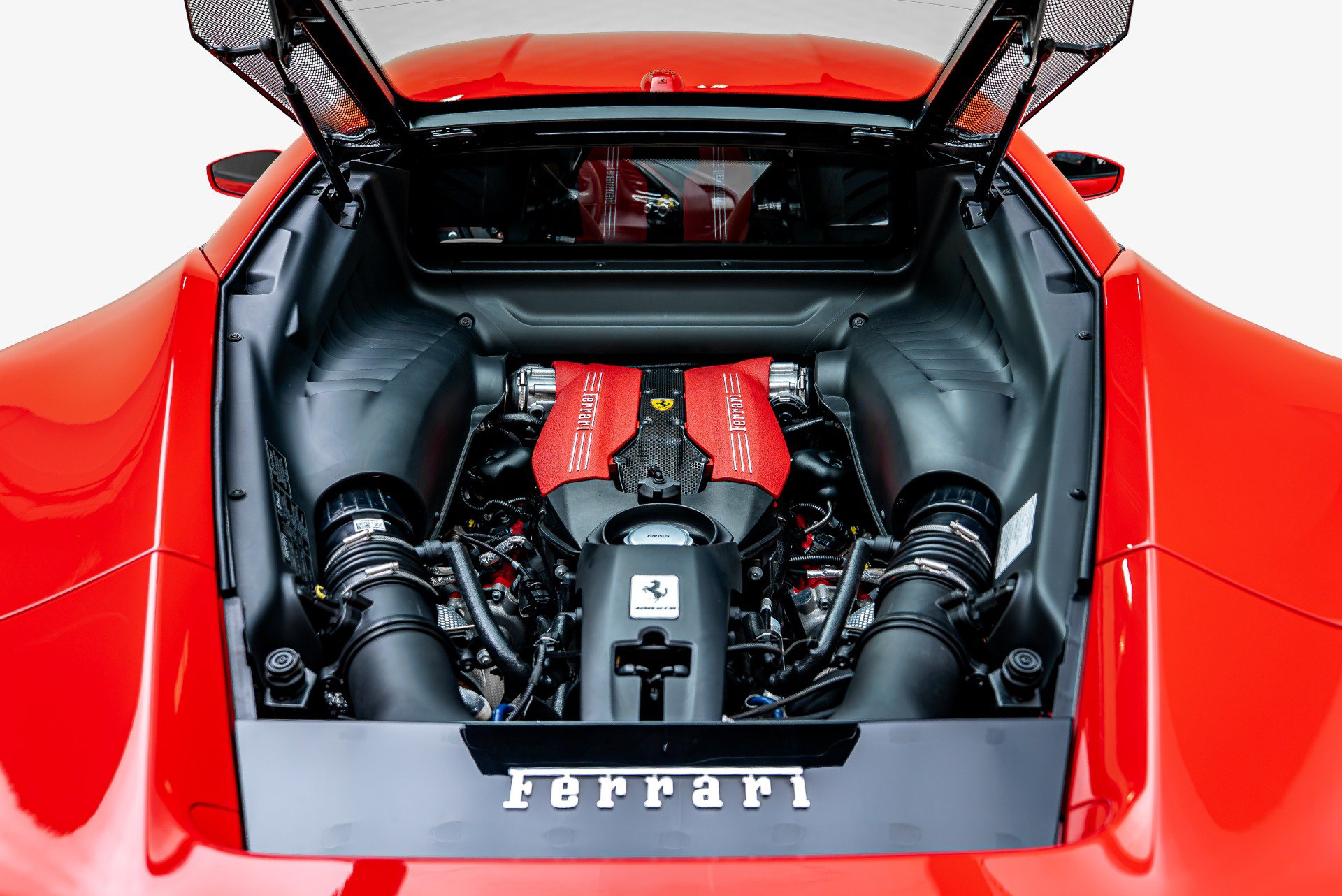 Used 2018 Ferrari 488 GTB RWD image 5
