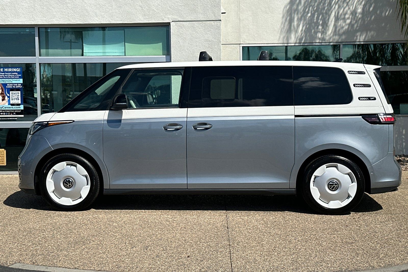 New 2025 Volkswagen ID. Buzz 1st Edition image 7