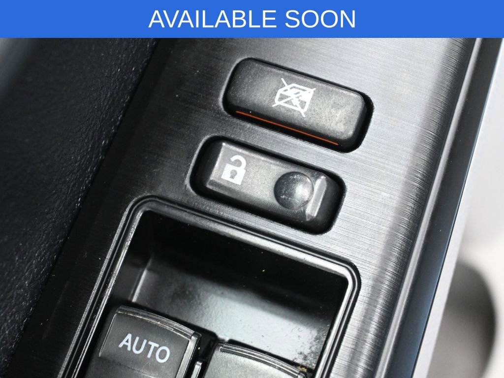 Used 2012 Toyota Camry LE FWD image 13